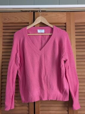 Old Navy Bright Pink Ribbed V-Neck Sweater Size Xs